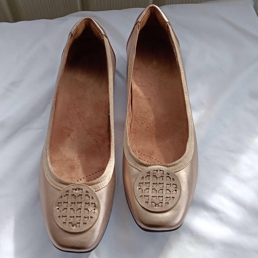 Clarks Women's Metallic Gold Ballet Flats with Medallion